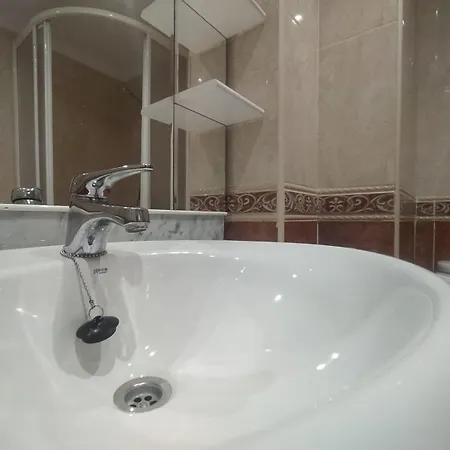 Martiricos Holidaymoon Apartment *